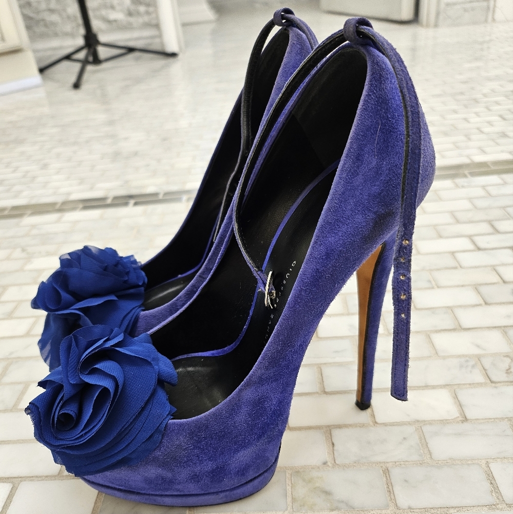 Giuseppe zanotti platform blue suede heels